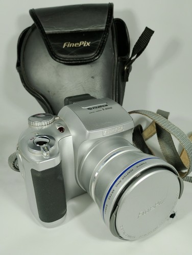 Fujifilm finepix s3000 - fujifilm,